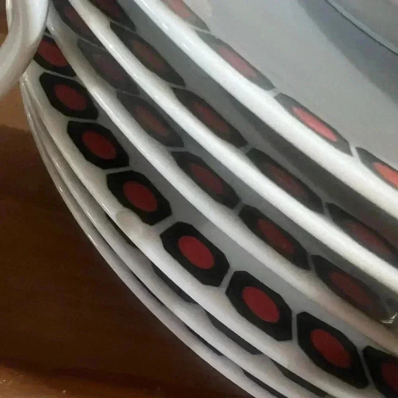 Vintage Winterling China Teapot, sugar, creamer, saucer, teacup and plate set - Picture 4 of 9